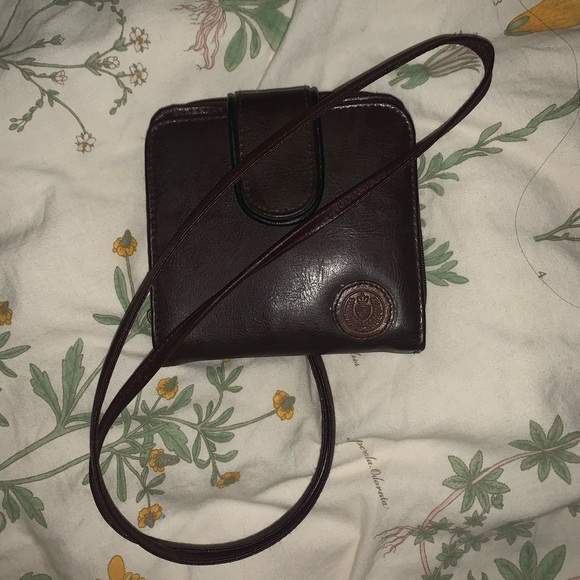 NWOT 4/30 Minimalism Leather Burgundy Side Bag✨ - Picture 6 of 8